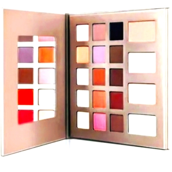 ⭐Billy X***XL Eyeshadow/Highlight Pallet⭐💗 - Picture 1 of 3